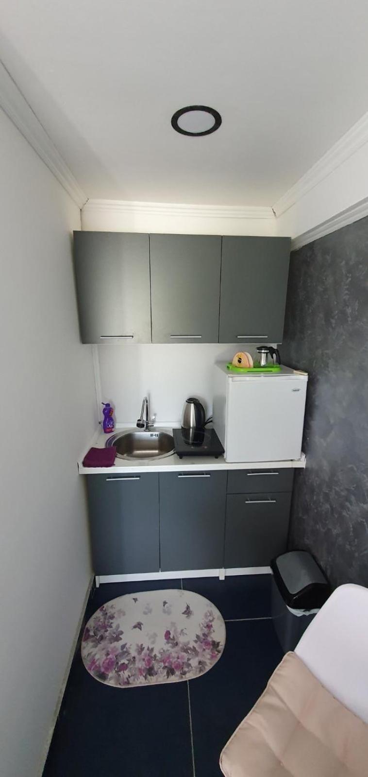 Cozzy Apartment Near The Aiport Podgorica Mitrovici  Exterior photo