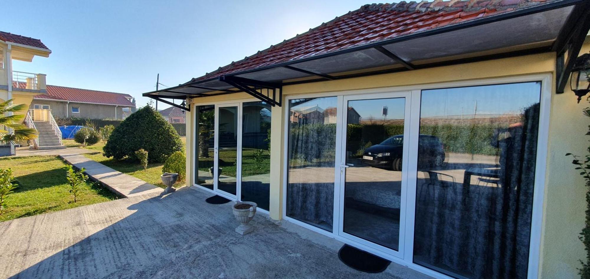 Cozzy Apartment Near The Aiport Podgorica Mitrovici  Exterior photo